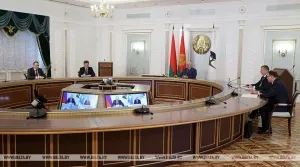Лукашенко предложил дедолларизировать внутреннюю торговлю углеводородами в ЕАЭС