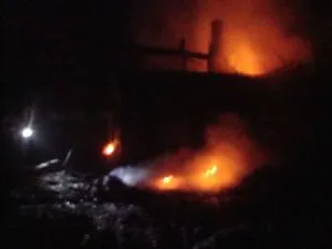 В Лельчицах в течение ночи в одном доме произошло два пожара
