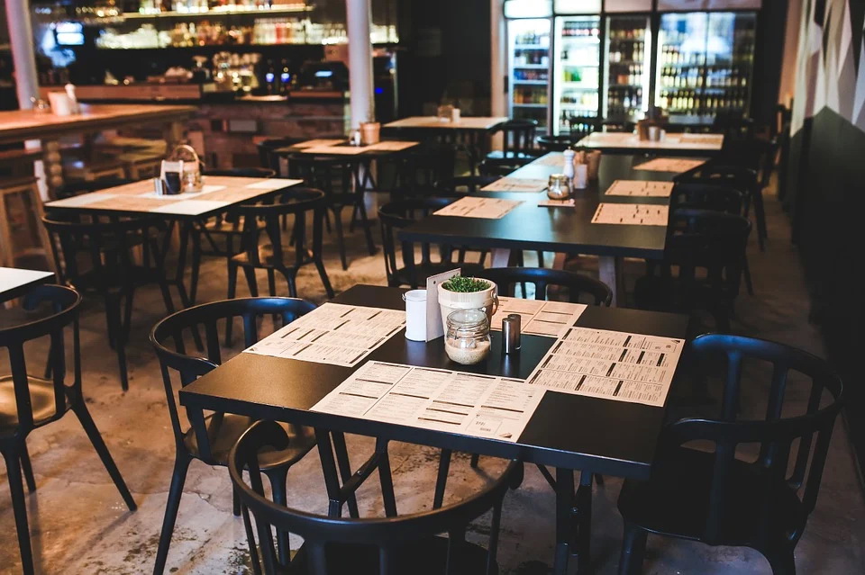 table-791167_960_720.jpg