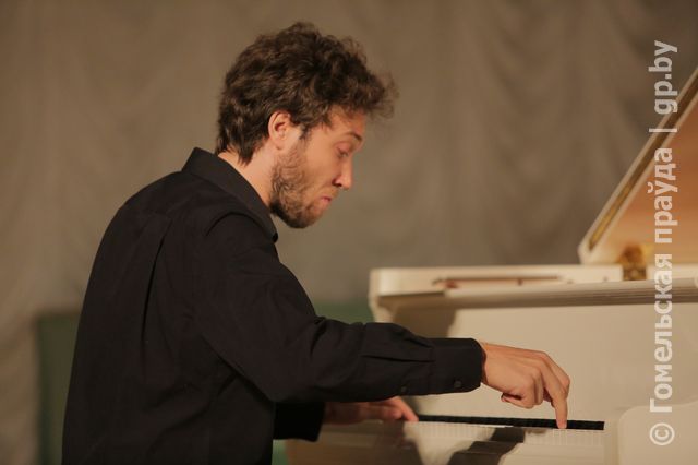 4E6A8390.JPG
