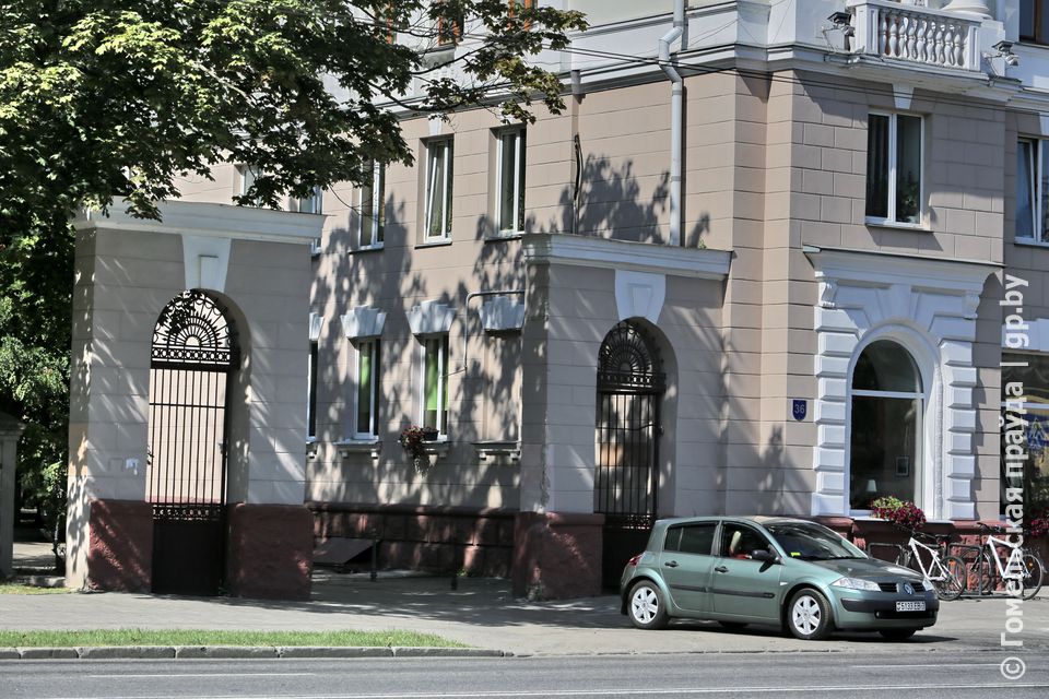 4E6078.jpg