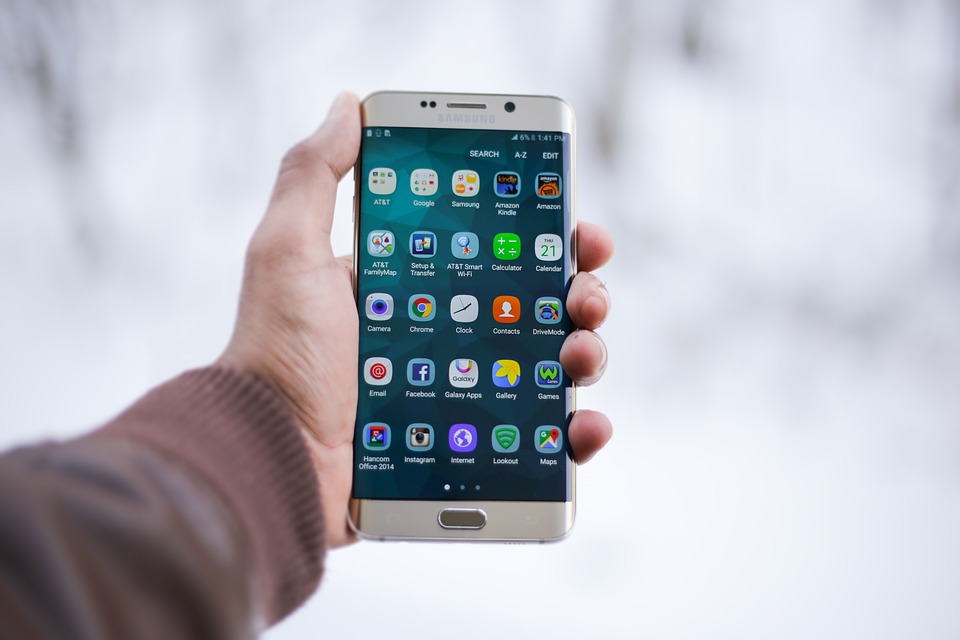 smartphone-1283938_960_720.jpg
