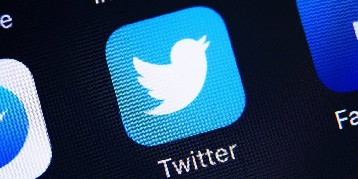 field_image_twitter_ar_boss_resigns-1600x800_1519843272-1140x570.jpg
