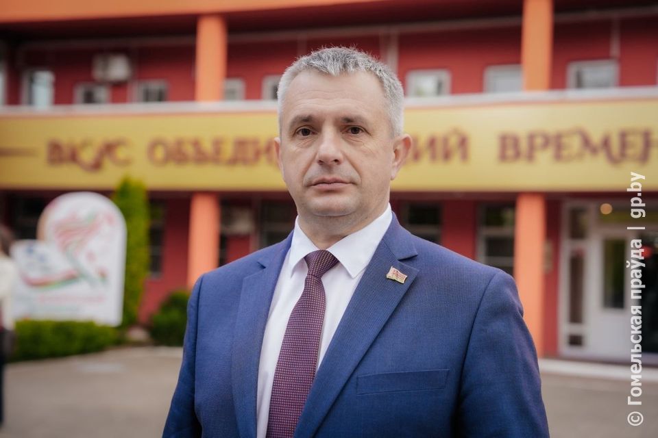 Иван Крупко об итогах визита Лукашенко: как Гомельская область будет развивать сельские районы и создавать рабочие места Иван Крупко об итогах визита Лукашенко: как Гомельская область будет развивать сельские районы и создавать рабочие места