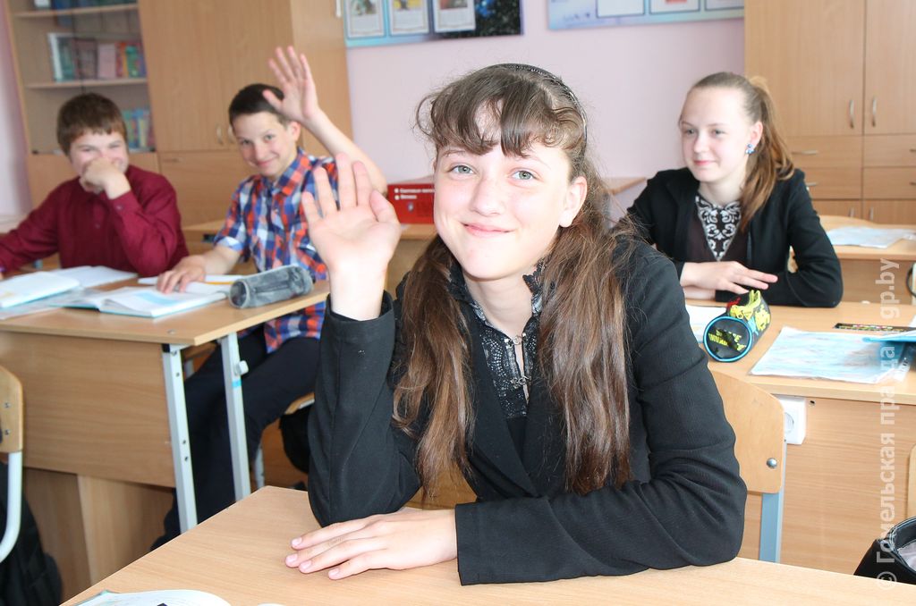 10. Его соведущая и одноклассница Даша.JPG