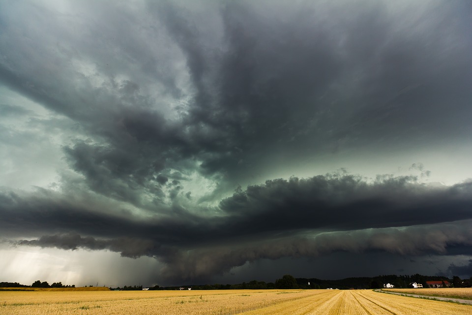 thunderstorm-3214521_960_720.jpg
