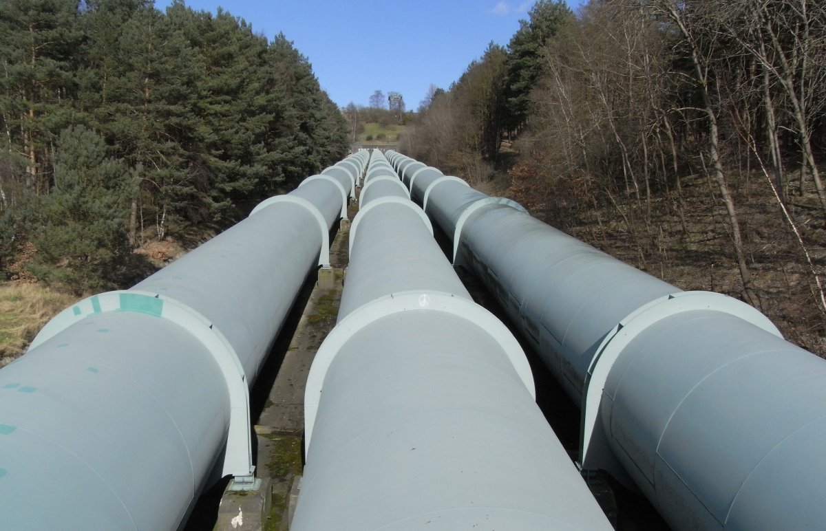Pumpspeicherwerk_Geesthacht_Rohre.jpg