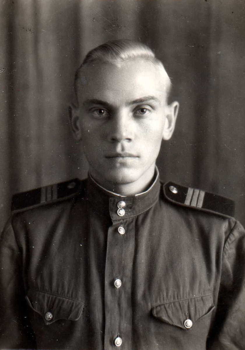 Литвинов Адам Иванович 1946 г..jpg Литвинов Адам Иванович 1946 г..jpg