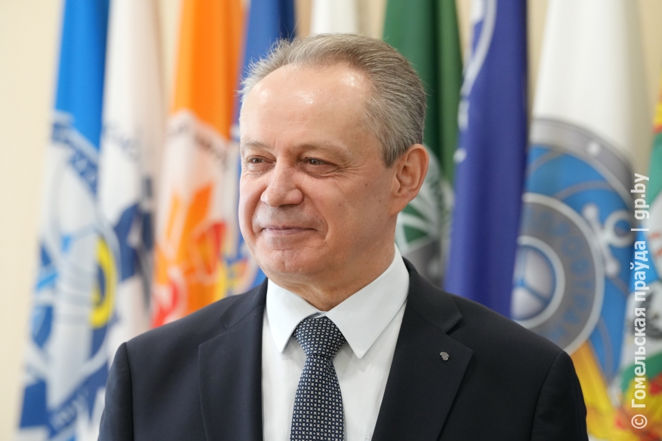 Петр Кириченко. где есть профсоюзная первичка, там спокойная обстановка_result.JPG