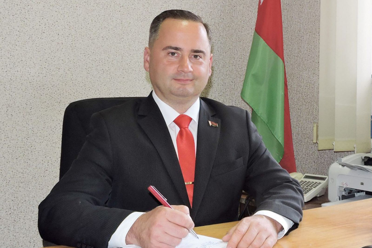 m3udrudli9z9rz8cdpoj89c13p5o16zx.jpg