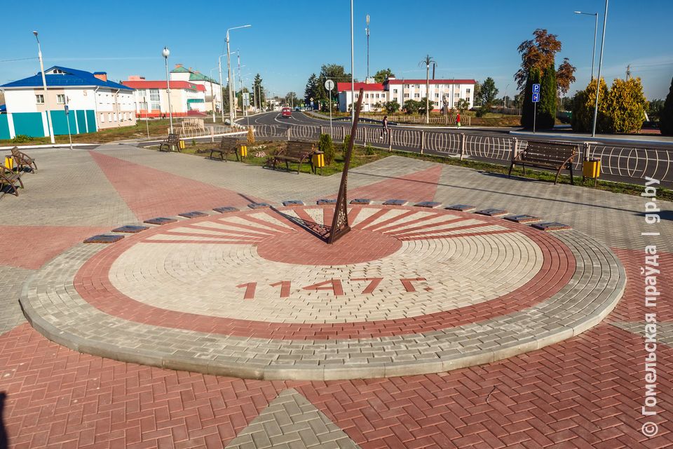 Брагин_солнечные часы.jpg