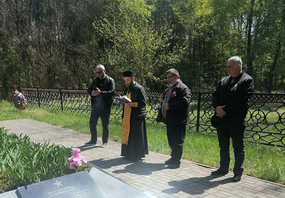 vaUPjChqSkE.jpg