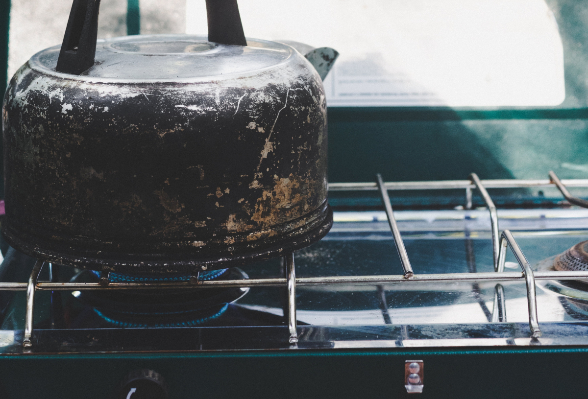 kettle-steaming-on-camping-stove.jpg kettle-steaming-on-camping-stove.jpg