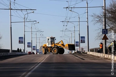 В Гомеле власти контролируют ремонт стратегического путепровода