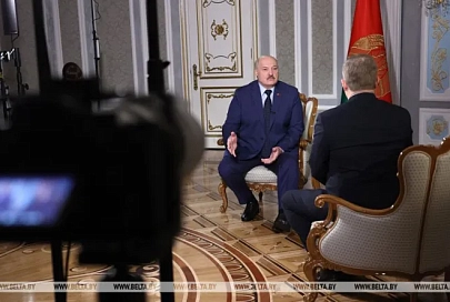 Лукашенко: в последнее время обстановка вокруг Беларуси нагнетается еще более яростно