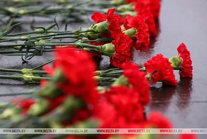 На посла России в Польше напали при возложении цветов на кладбище советских солдат