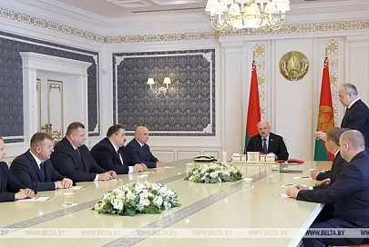 Президент Беларуси ожидает большей самостоятельности от руководителей регионов
