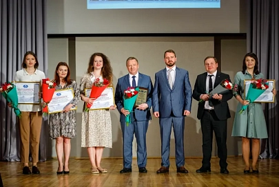 В Гомельском медуниверситете накануне Дня медиков наградили работников вуза и представителей СМИ. В их числе "Гомельская праўда"