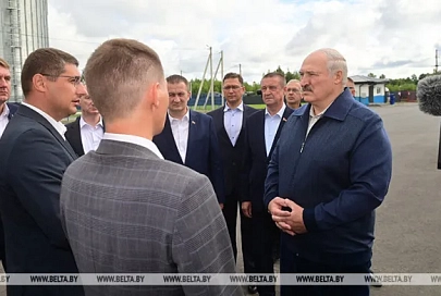 "Это пример создания нового хозяйства". Лукашенко о причинах приезда на Мядельщину