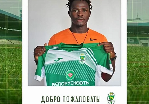 Один нигериец ушел из футбольного "Гомеля", другой - пополнил состав