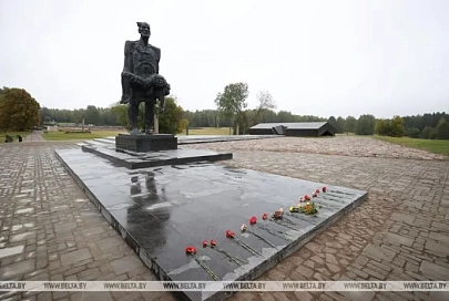 Лукашенко о реконструкции "Хатыни": все должно быть надежно, для людей