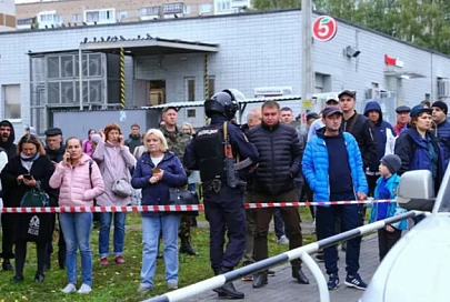 Число жертв стрельбы в школе Ижевска выросло до 15, в регионе объявлен траур