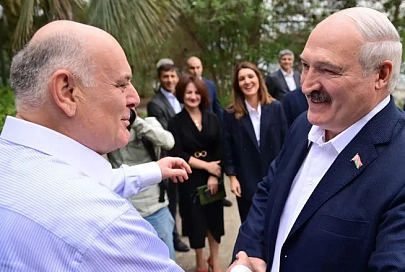 Лукашенко посетил исторические места северо-восточного побережья Черного моря и встретился с Асланом Бжания