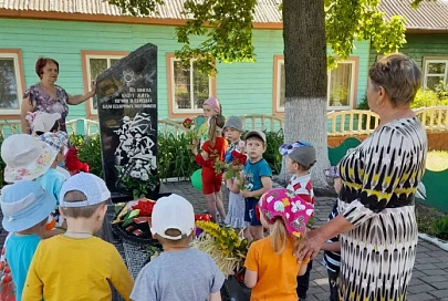 Как в агрогородке Пересвятое Речицкого района ребятам с детства прививают любовь к Родине