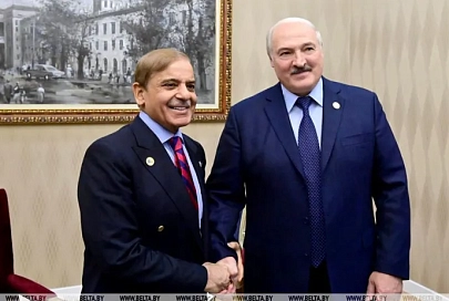 Лукашенко провел встречу с премьер-министром Пакистана