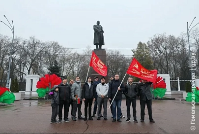 В Гомеле прошел митинг, посвященный Дню Октябрьской революции