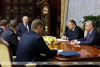 Лукашенко: ПВТ должен работать прежде всего на Беларусь