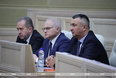 Сенаторы одобрили законопроект о бюджете внебюджетного фонда соцзащиты населения