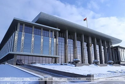 Зарплата и денежное довольствие бюджетников стали темой совещания у Лукашенко