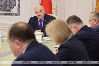 Глава государства потребовал форсировать строительство белорусских портов в России