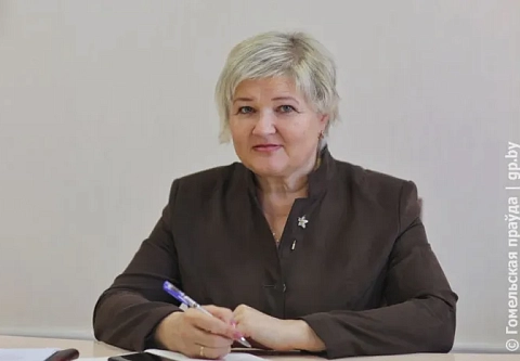 К нам не может проехать скорая помощь! Управделами облисполкома Елена Кличковская провела прямую телефонную линию