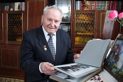 К юбилею ровесника Гомельщины, прославленного директора эксбазы «Уваровичи» в Буда-Кошелевском районе Анатолия Антоненко