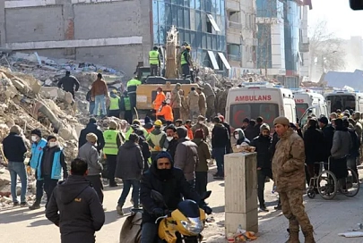 В турецкой провинции Хатай после землетрясения образовался разлом шириной более 200 м