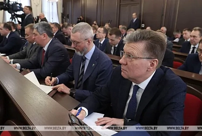 Президент: все лучшие белорусские умы должны трудиться на импортонезависимость страны