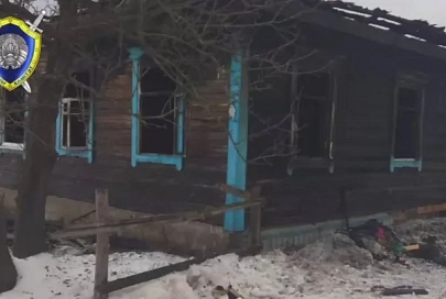 Бросила сигарету и легла спать: в Житковичах осудили 26-летнюю женщину, из-за которой на пожаре погибли двое детей