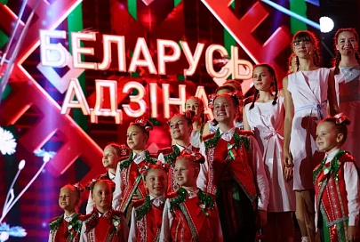Паэт Уладзiмiр Карызна пра Дзяржаўны гiмн: сэрцам выношваў кожны радок, паўзу, знак прыпынку
