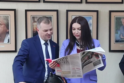 В этом году портал “Правда Гомель” посетили 3,5 миллиона пользователей. Руководители областных СМИ познакомились с опытом работы редакции “Гомельскай праўды” и телерадиокомпании “Гомель” 