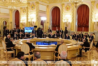 Президент Беларуси заявил о необходимости "прорубить окно" в страны юго-востока