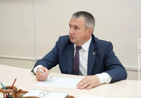 Перебои с водоснабжением и выдача социального жилья: председатель облисполкома Иван Крупко провел прием граждан в Гомеле
