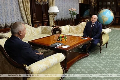 Лукашенко на встрече с Рогозиным заявил о готовности использовать весь потенциал Беларуси для реализации общих идей
