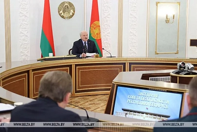 Лукашенко назвал необоснованными и глупыми требования о выводе ЧВК "Вагнер" из Беларуси