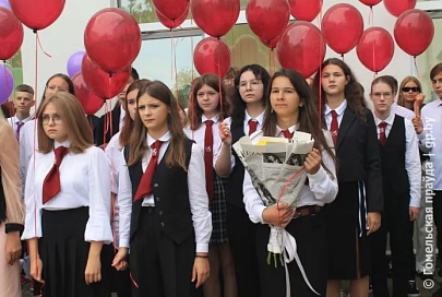 Главный праздник осени: в школах Мозырщины дан старт новому учебному году. Фоторепортаж
