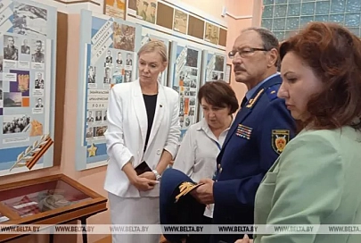 "Важны достойные условия обучения". Стук оценил подготовку одной из гомельских школ к учебному году
