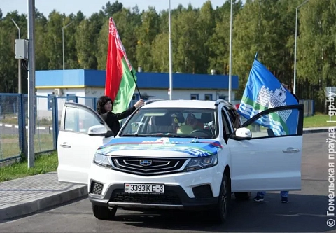 Фотофакт: массовый автопробег "В единстве народа – сила страны"