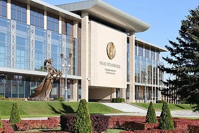 Лукашенко видит огромные возможности для сотрудничества с Новосибирской областью России