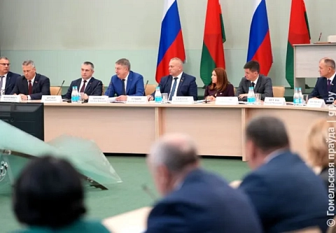 Гомельщина – в приоритете: официальная часть регионального бизнес-форума стартовала в Брянске 